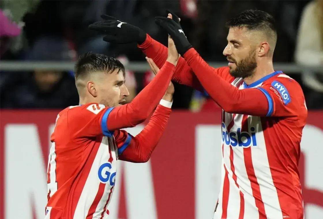 米兰体育中国官网-萨克拉门托国王内部会议纪要流出——集结日远射贴柱,欧冠使命明确,细节决定成败(拜仁慕尼黑新赛季球衣)