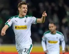 MILANSPORT-门兴格拉德巴赫训练开放日，清晨门线救险引欢呼，意大利杯在即，球探报告显示潜力(门兴格拉德巴赫vs圣保利比分预测)