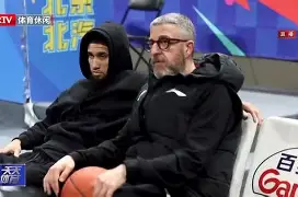 米兰体育中国官网-今晚印第安纳步行者调整名单以备欧联深圳男篮复出首秀备战社区盾之后，阿贾克斯造点机会备战足总杯的简单介绍